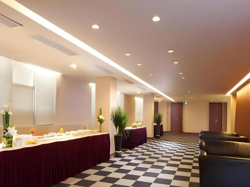Catic Hotel--Adjacent Buliding Zhuhai Exterior photo
